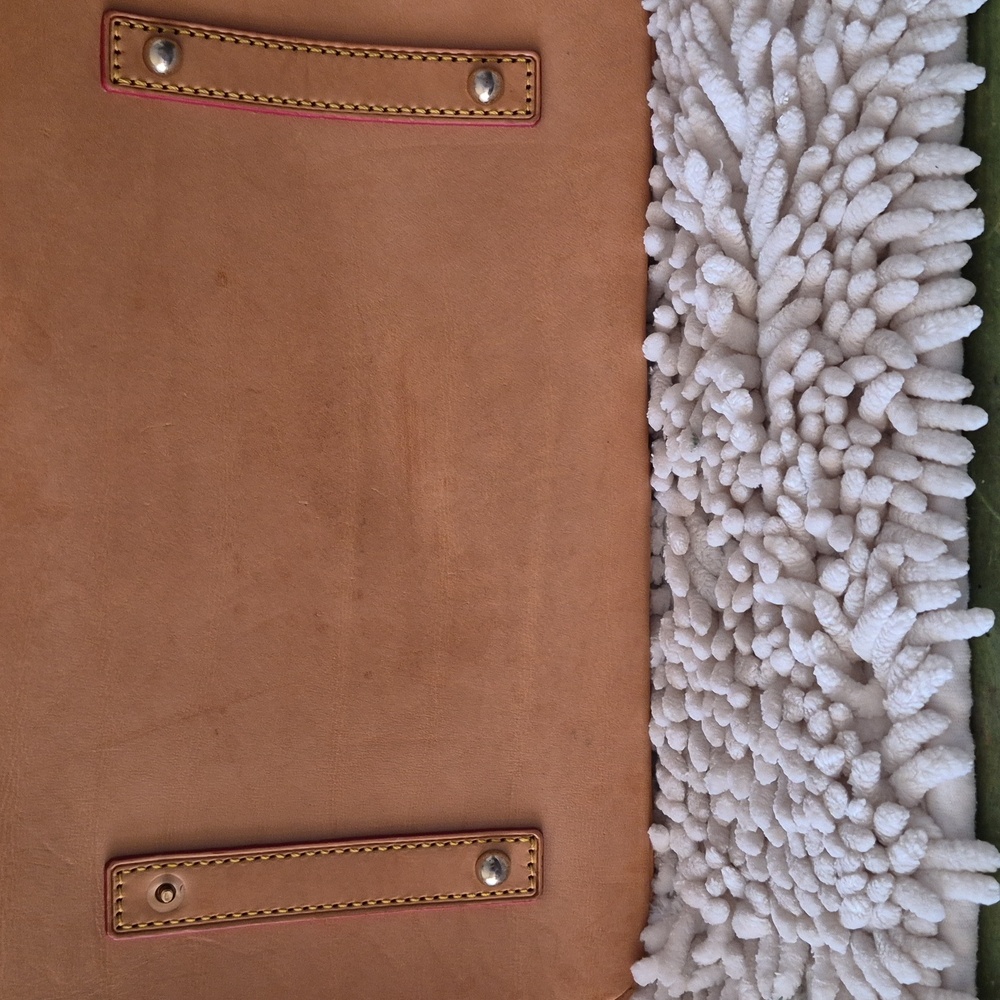 Dooney & Bourke Green and Tan Tote Bag - Picture 6 of 7
